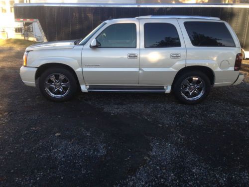 06 cadillac escalade pearl white nice!