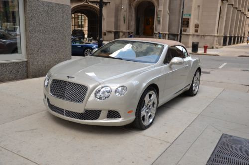 Mulliner package, white sand color, bentley dealership,