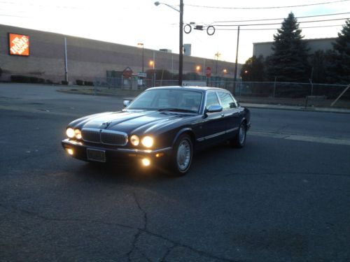 1998 jaguar vanden plas base sedan 4-door 4.0l