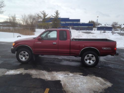 1999 toyota tacoma sr5, v6, extended cab, 4x4, manual transmission