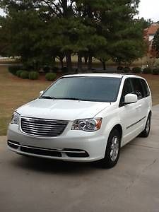 2013 chrysler town and country touring