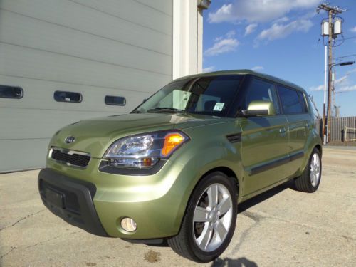 2010 kia soul exclaim hatchback 4-door 2.0l