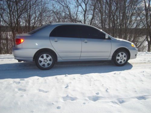 2005 toyota corolla le 5 speed manual optioned out hwy car great gas mileage