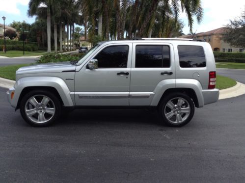 2011 jeep liberty limited sport utility 4-door 3.7l