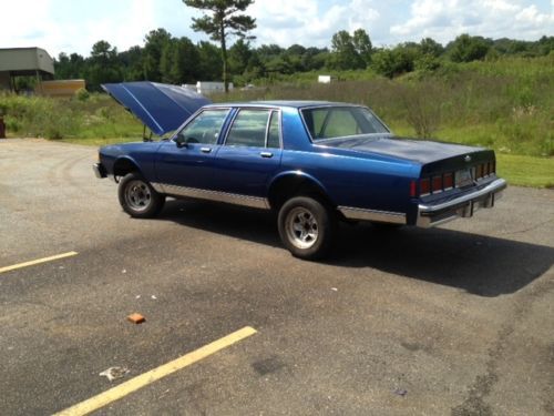 1985 chevrolet caprice with z28 lt1 lt1 engine/transmission super clean n fast