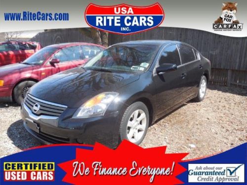 4dr sdn i4 c 2.5l 4 cylinder engine 4-wheel disc brakes am/fm stereo