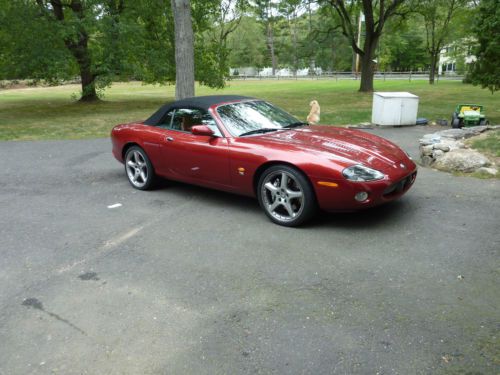 2004 jaguar xkr base convertible 2-door 4.2l