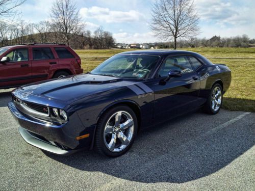 2013 dodge challenger r/t coupe 2-door 5.7l