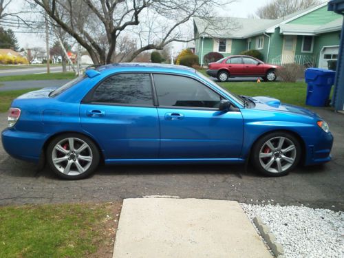 2007 subaru impreza wrx sedan 4-door 2.5l/ sti extras