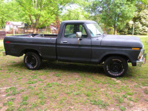 1978 Ford F100 Short bed Ranger XLT. Super body . Ready to Restore. Drives Great, US $2,500.00, image 1