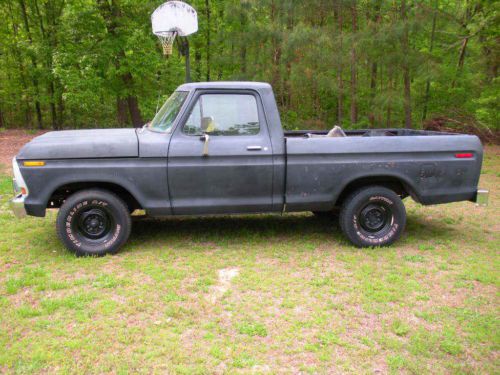 1978 Ford F100 Short bed Ranger XLT. Super body . Ready to Restore. Drives Great, US $2,500.00, image 2