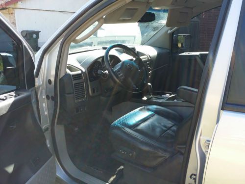 2004 Nissan Pathfinder Armada LE Sport Utility 4-Door 5.6L Navigation, image 11