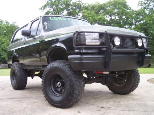 1989 ford bronco, 302, 6&#034; lift, only 15k miles since frame off restoration