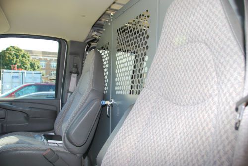 2006 chevrolet express 2500 base standard cargo van 4-door 4.8l