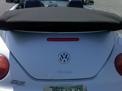 2003 Volkswagen New Beetle Convertible Reflex Silver w/ Black & Grey Interior, image 4