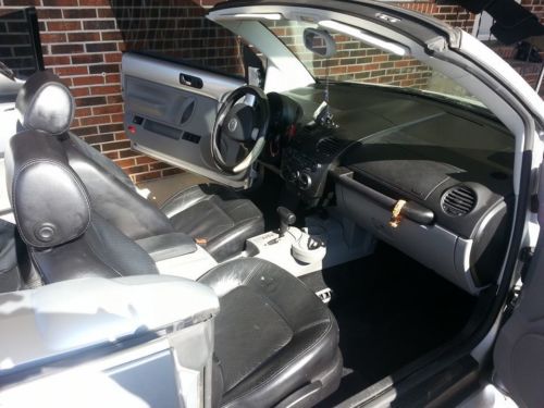 2003 Volkswagen New Beetle Convertible Reflex Silver w/ Black & Grey Interior, image 8