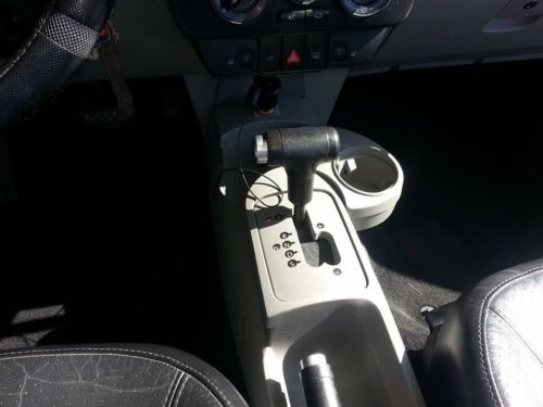 2003 Volkswagen New Beetle Convertible Reflex Silver w/ Black & Grey Interior, image 16