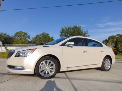 Mega deal* 2014 lacrosse hybrid - navigation - collision alert - camera - bose