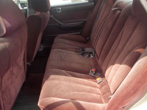 1988 Toyota Camry No Reserve, image 4