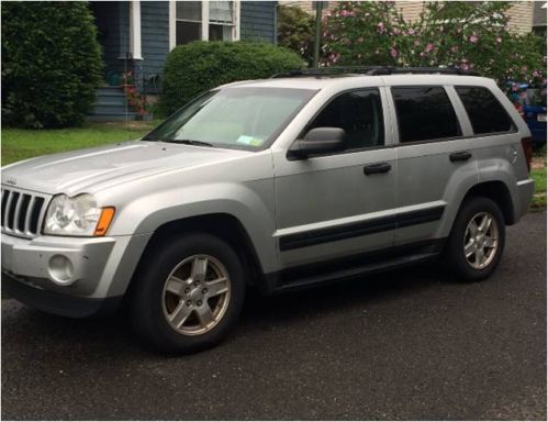 2005 jeep grand cherokee laredo sport utility 4-door 3.7l