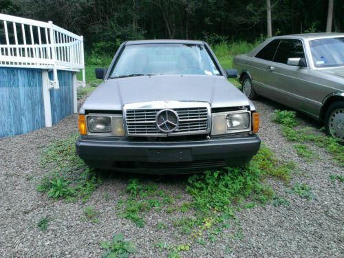 Mercedes benz 190e  1984 with 140,000 miles