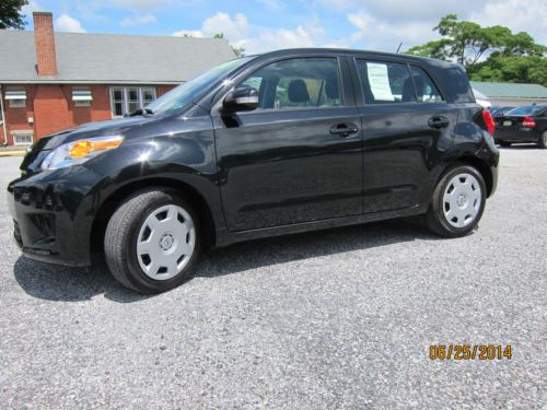 2012 scion xd base hatchback 5-door 1.8l - no reserve - low price