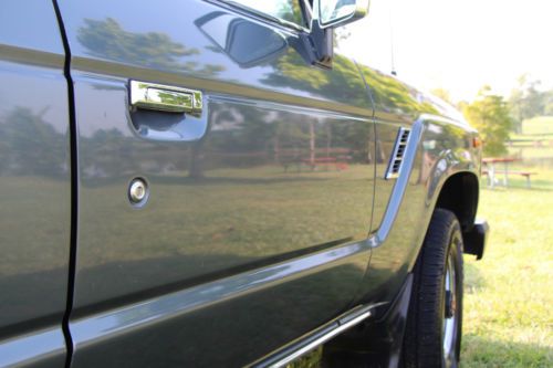 1988 Toyota Land Cruiser Base Sport Utility 4-Door 4.0L (FJ62), image 9