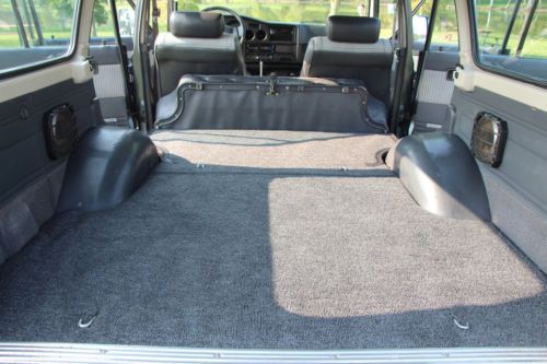 1988 Toyota Land Cruiser Base Sport Utility 4-Door 4.0L (FJ62), image 19