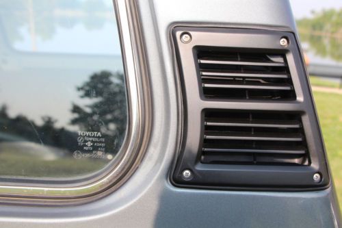 1988 Toyota Land Cruiser Base Sport Utility 4-Door 4.0L (FJ62), image 23