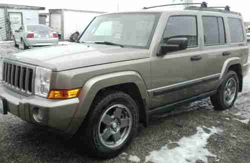 2006 Jeep Commander Base Sport Utility 4-Door 3.7L, US $13,500.00, image 3