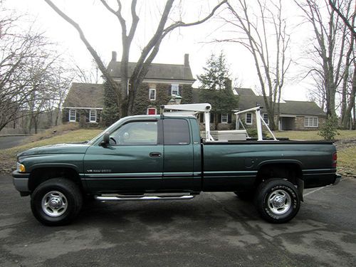 2001 dodge ram 2500 3/4ton quad cab 4x4 with no reserve