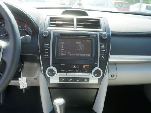 2014 toyota camry le