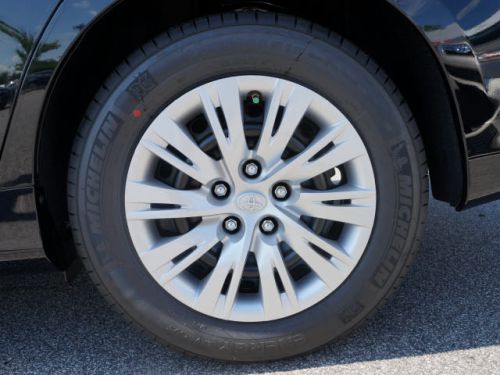 2014 Toyota Camry LE, US $25,127.00, image 8