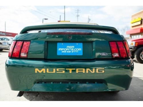 2000 ford mustang base