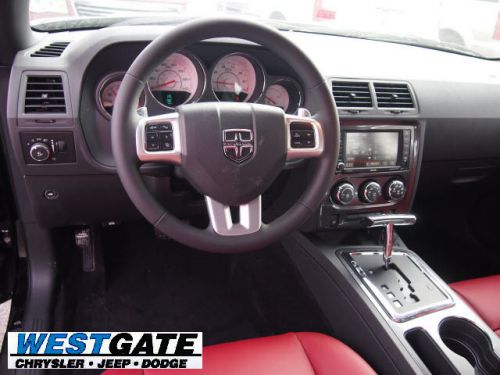 2014 dodge challenger sxt