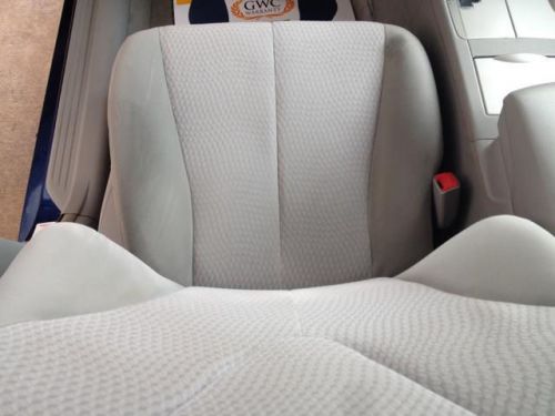 2010 Toyota Camry LE, image 18