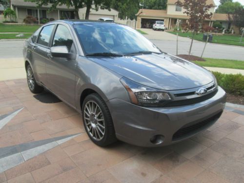 2011 ford focus ses sedan 4-door 2.0l