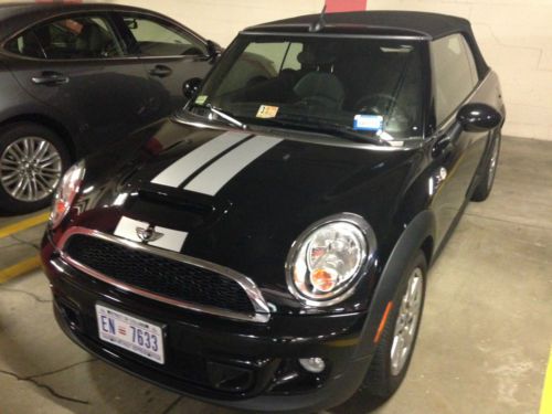 2012 mini cooper s convertible- 19.5k miles- under warranty - like new