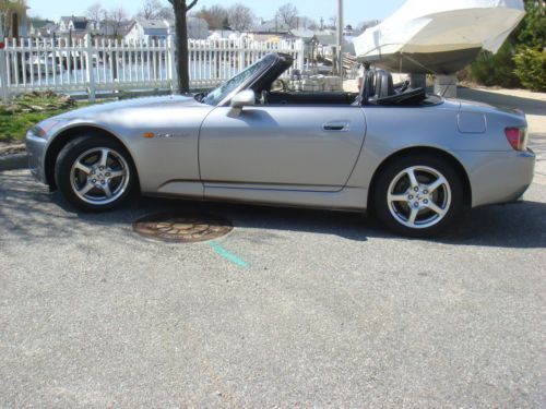 2003 honda s2000 base convertible 2-door 2.0l only 23,600 original owner miles