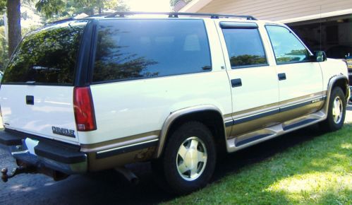 1996 chevrolet suburban 1500 - 4wd vortec 5700 v8 w/3rd row bench + 2 hitches