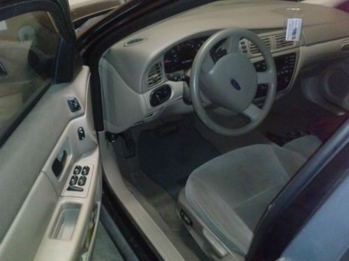 2004 ford taurus lx sedan 4-door 3.0l