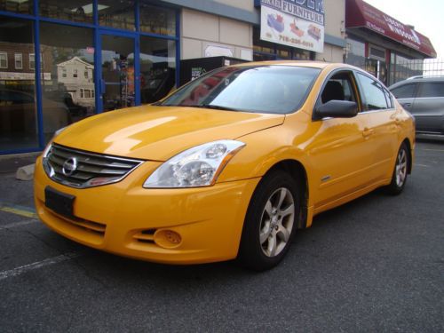 2010 nissan altima hybrid sedan 4-door 2.5l