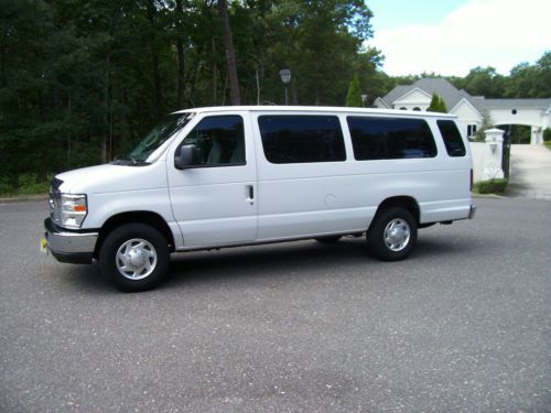 2011 ford e-350 super duty xlt extended passenger van 3-door 5.4l