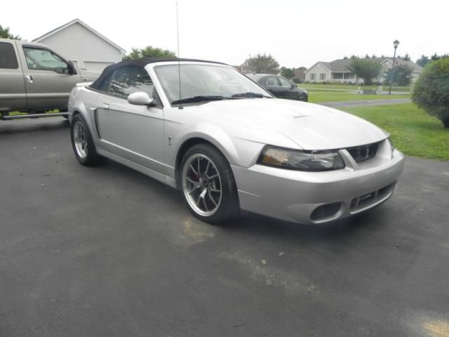 2003 - ford mustang