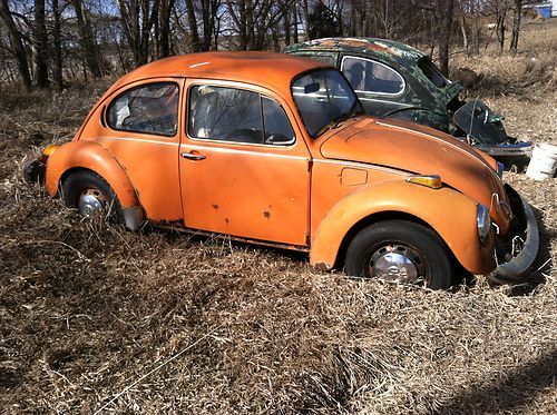 1970 volkswagon beetle - for parts or restore / good condition  (no title)