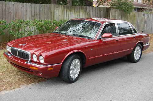 Jaguar xj8 2001~4 door sedan~beautiful carnival red/tan~ charleston, sc