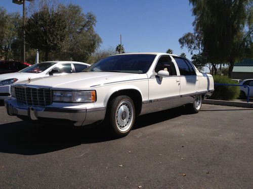 1994 cadillac fleetwood brougham sedan 4-door 5.7l