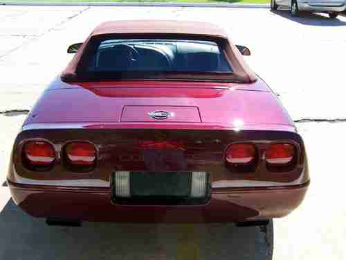 1993 40th anniversary edition ruby red corvette convertible, image 2