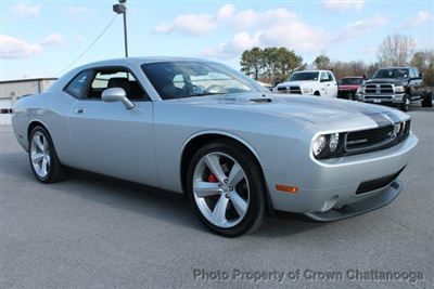 2009 dodge challenger srt8