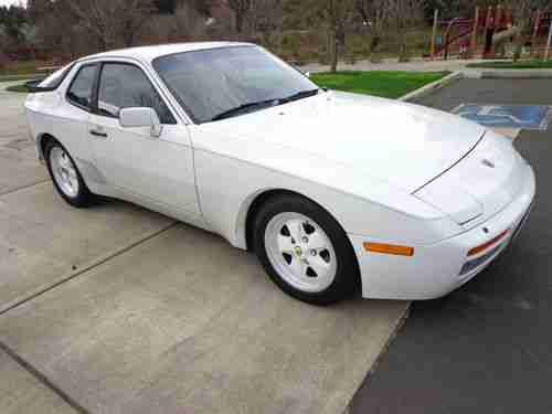 1986 Porsche 944 Turbo Coupe 5 Speed NO RESERVE SALE NO RESERVE NO RESERVE, image 4